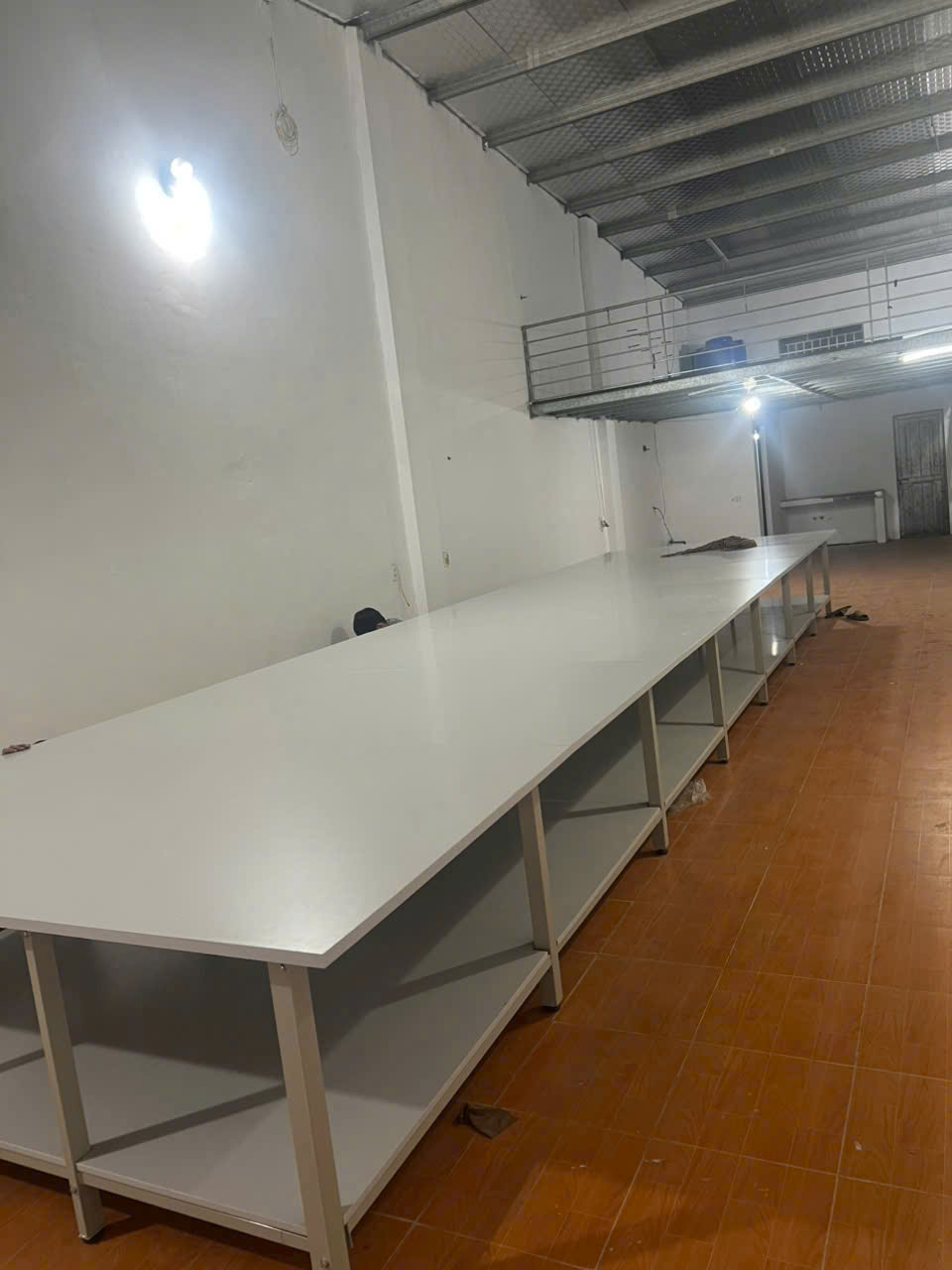 Sản xuất bàn kiểm hóa nghành may ở Nam Định