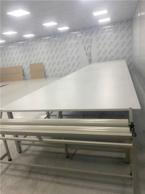 Ảnh Sản Xuất bàn cắt vải ở Nam Định